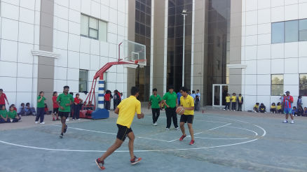 Basketball at mayoor