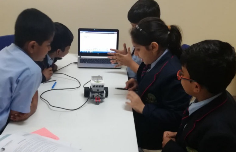 Robotics at mayoor school
